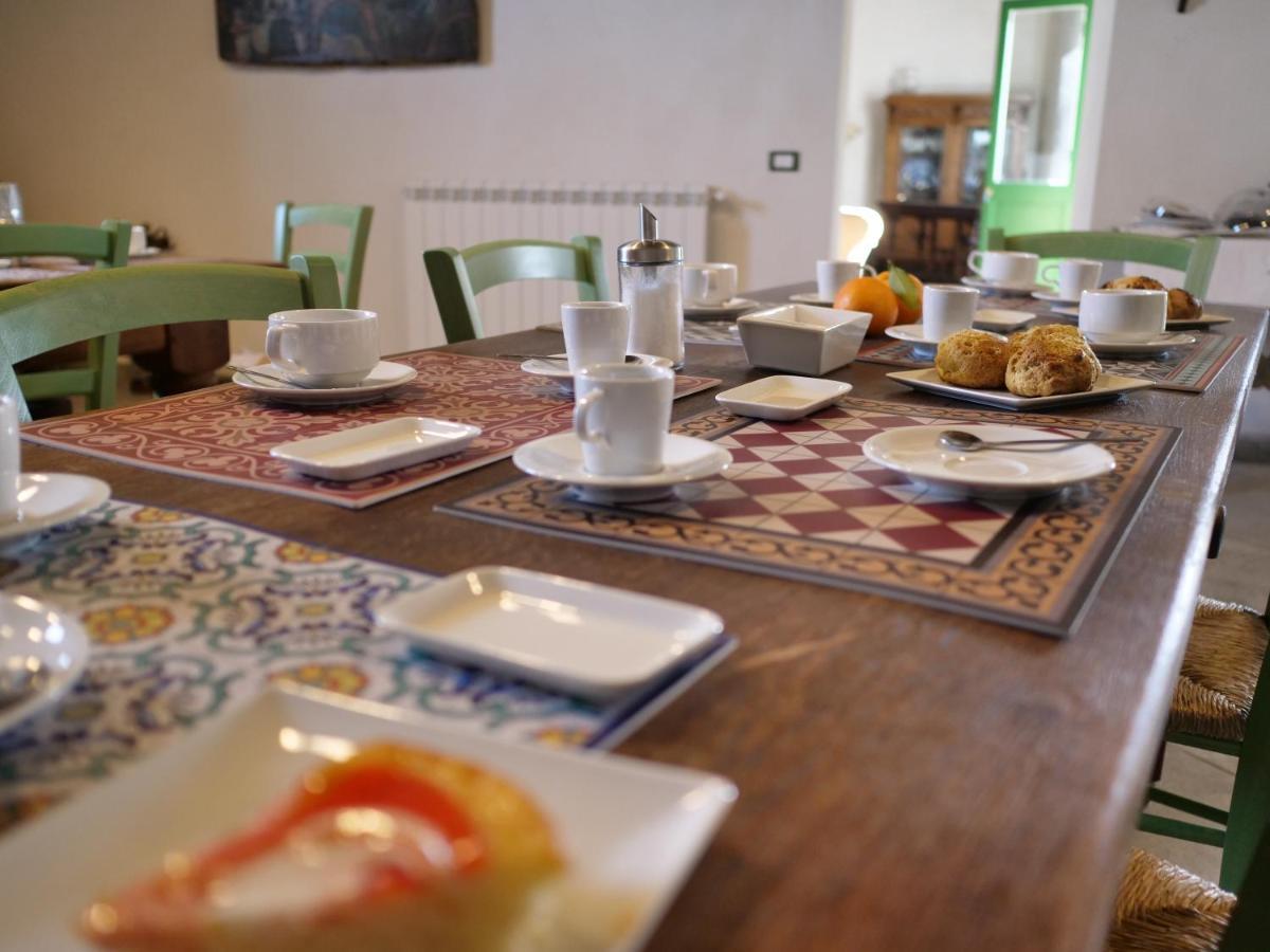 B&B Manca1Fiorino 부세토팔리죨로 외부 사진