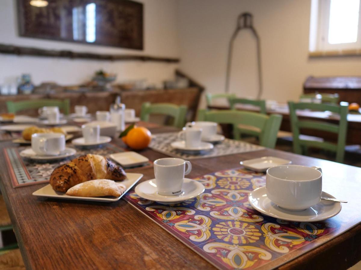 B&B Manca1Fiorino 부세토팔리죨로 외부 사진