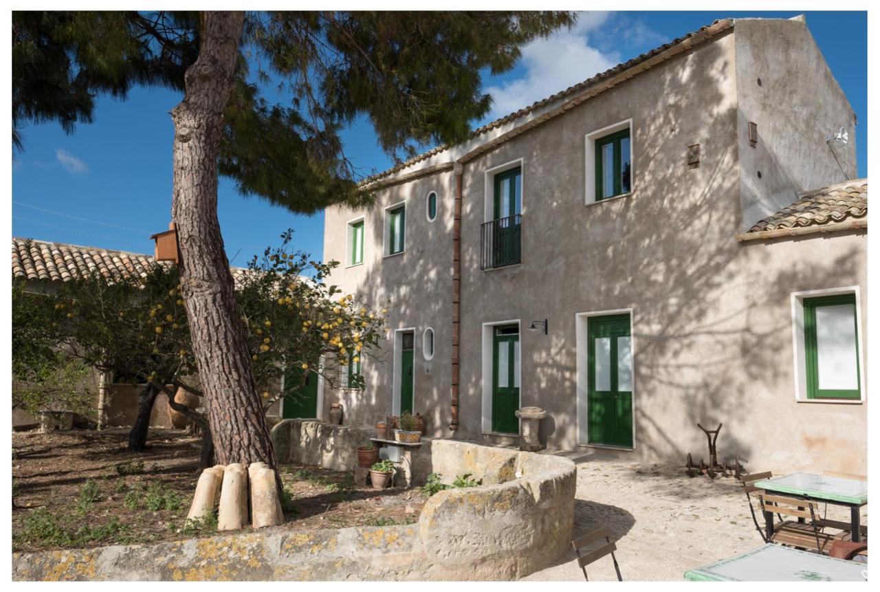 B&B Manca1Fiorino 부세토팔리죨로 외부 사진
