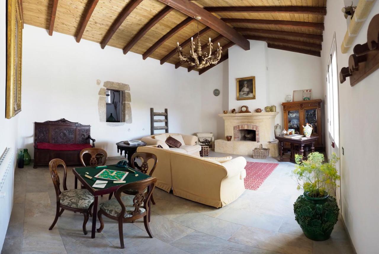 B&B Manca1Fiorino 부세토팔리죨로 외부 사진