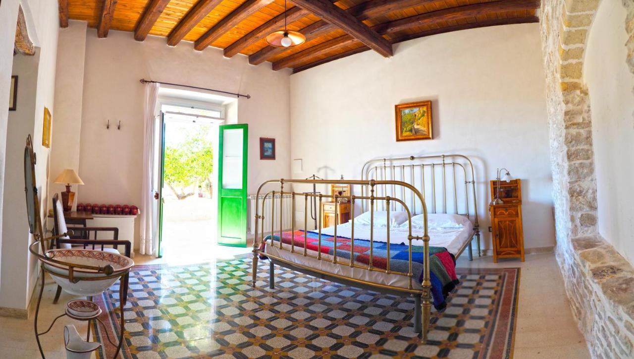 B&B Manca1Fiorino 부세토팔리죨로 객실 사진