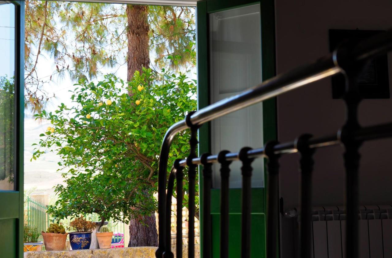 B&B Manca1Fiorino 부세토팔리죨로 외부 사진